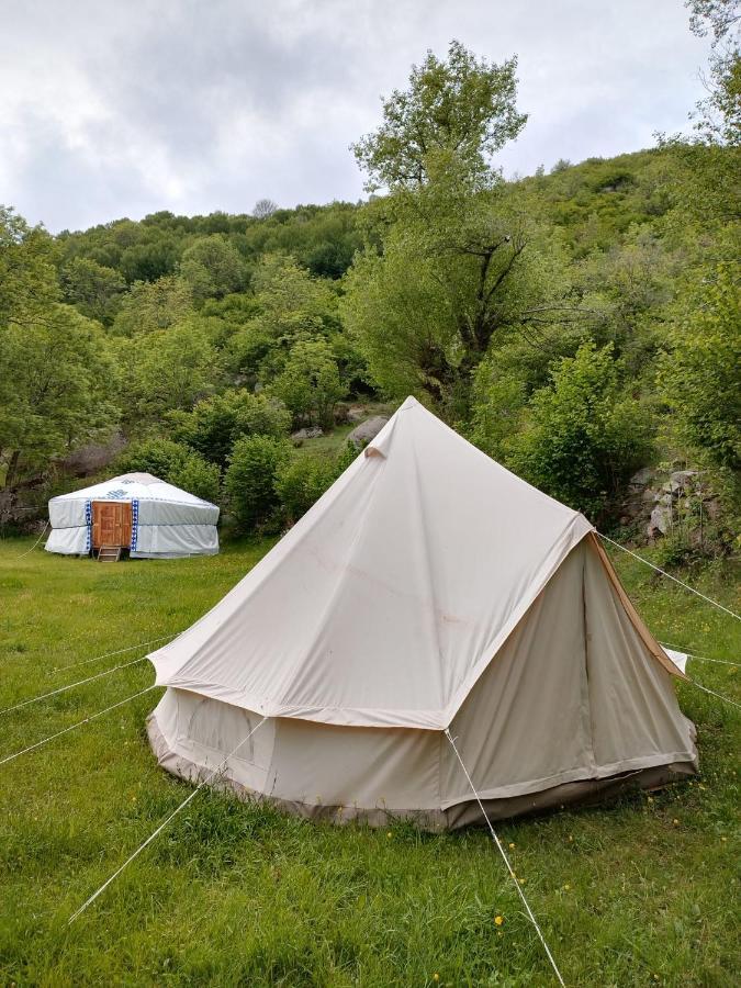 Hotel Tente Style Tepee Confort Latour-de-Carol Exteriér fotografie