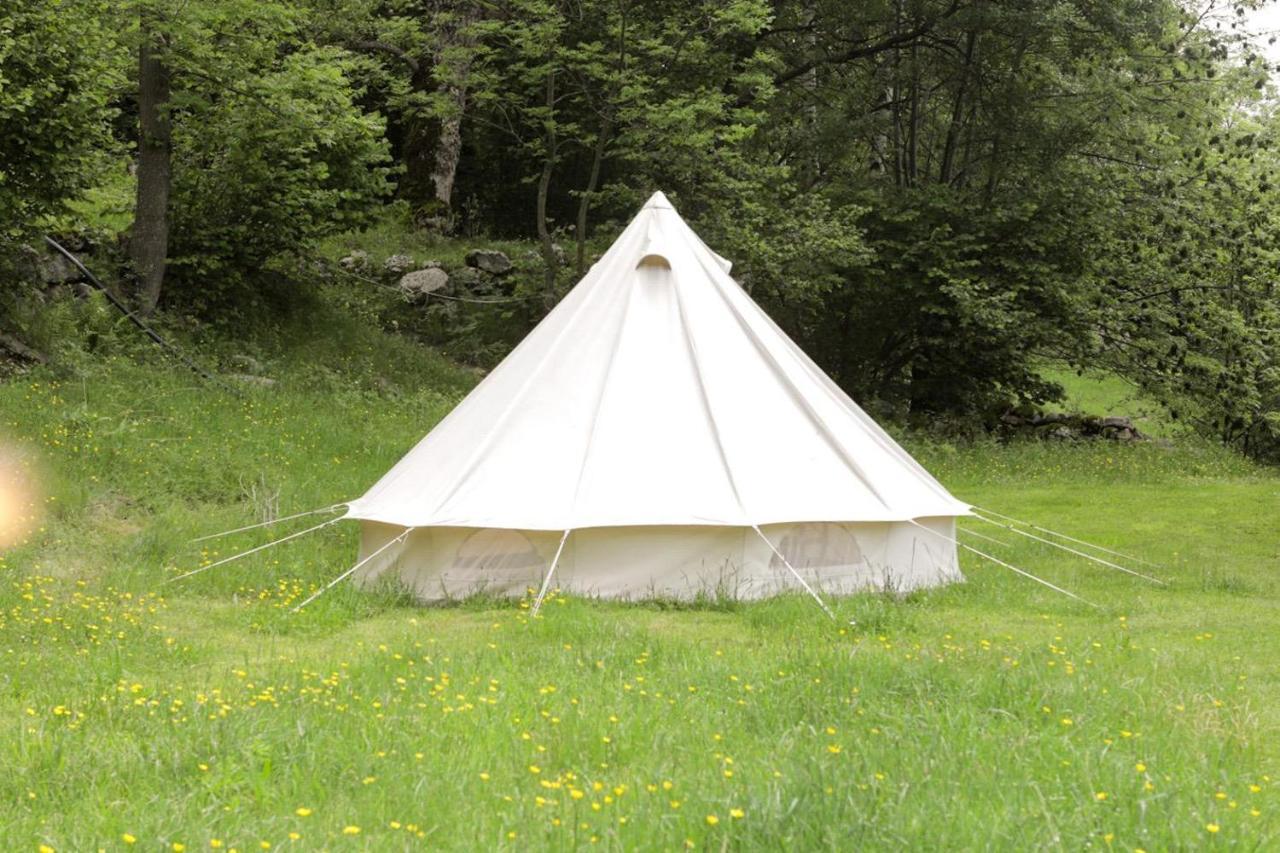 Hotel Tente Style Tepee Confort Latour-de-Carol Exteriér fotografie
